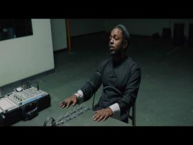 Kendrick Lamar DNA (M)